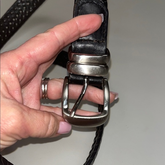 Men's Black Braided Leather Belt size 32” inches, preowned no label. - Picture 2 of 10